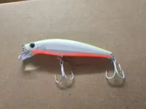 דמוי מינו שוקע 90mm 28g UV חיקוי ג'קסון סגושי