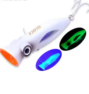 פופר FJORD 14 גרם 80 מ"מ לבן-ירוק זוהר – דמוי פופר מומלץ לדיג דגים טורפים בים בישראל | חנות דיג BABAJIG בתל אביב